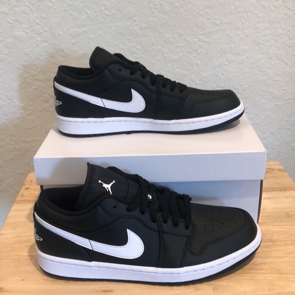 NIKE AIR JORDAN 1 LOW SNEAKERS - Picture 6 of 11